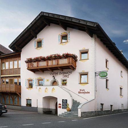 Hotel Schwarzer Adler Resia Exterior photo